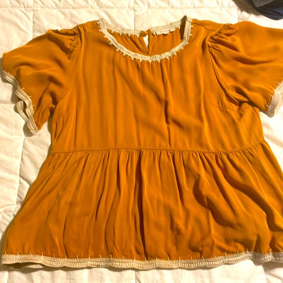 Tea and Rose Flouncy Top - Picture 1 of 3